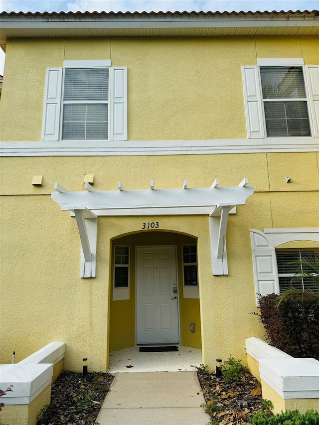 view of entrance to property