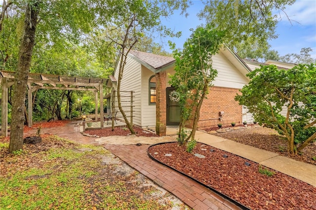 view of yard featuring a patio and a pergola