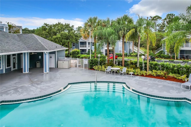 view of swimming pool featuring a patio