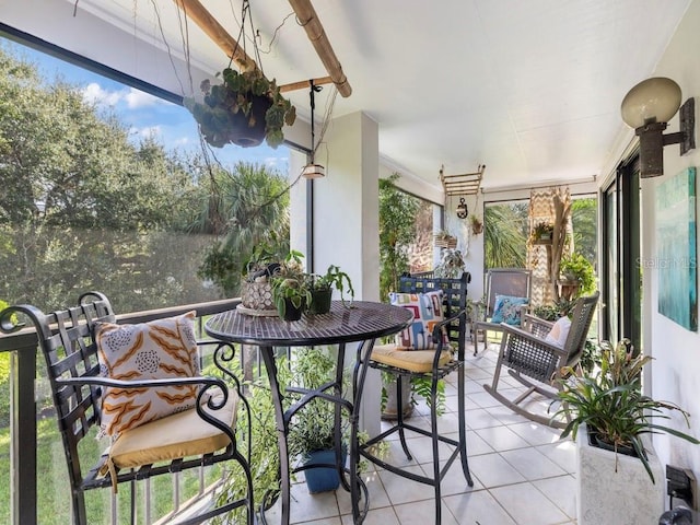 view of sunroom / solarium