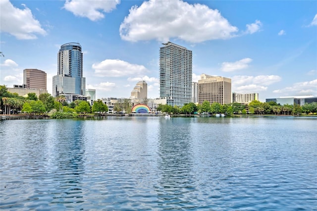 water view featuring a city view