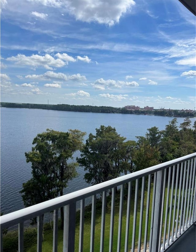 13427 Blue Heron Beach Dr Unit 501, Orlando, FL 32821 - water view