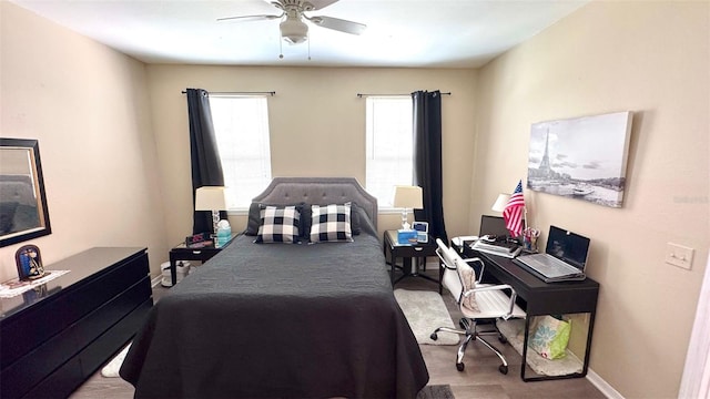 bedroom featuring ceiling fan