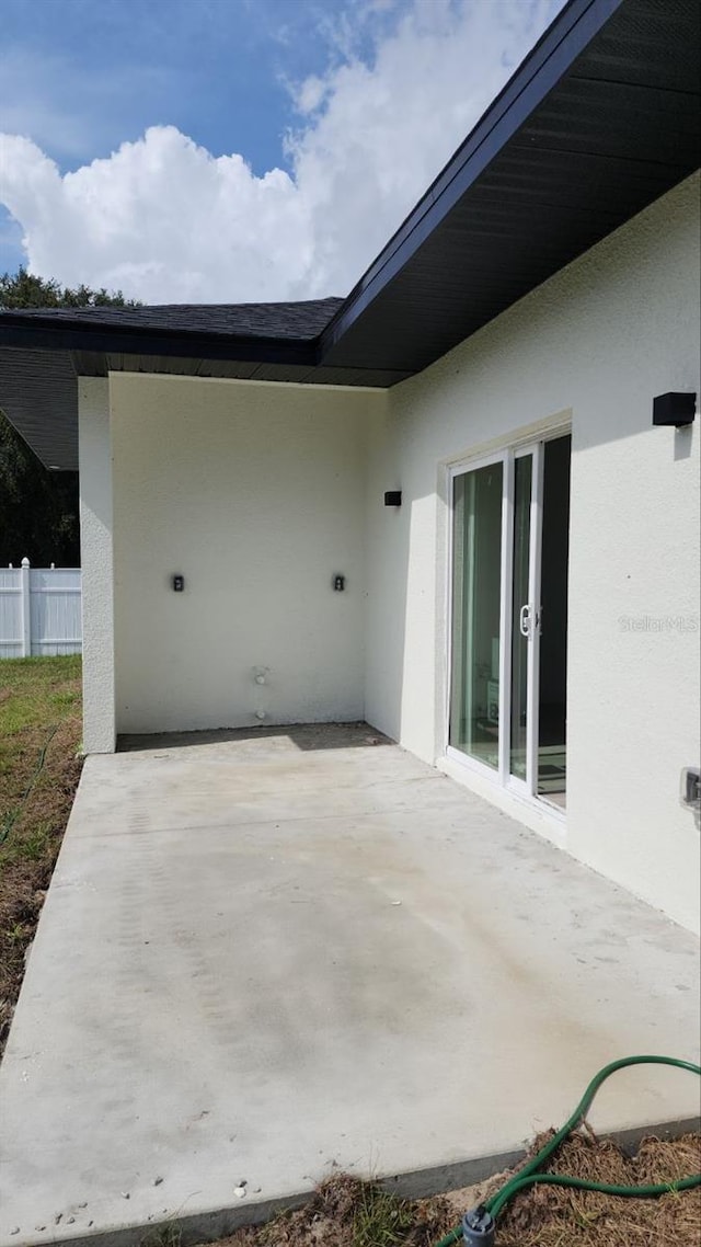 2572 SW 159th Ln, Ocala, FL 34473 - view of patio / terrace
