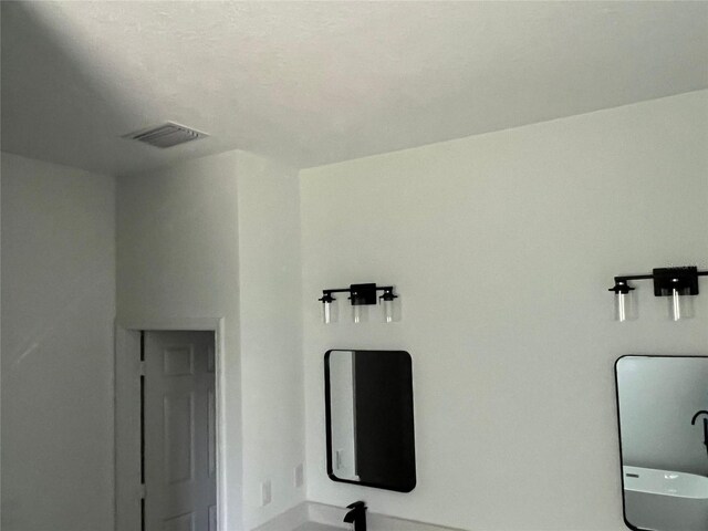 2572 SW 159th Ln, Ocala, FL 34473 - bathroom view