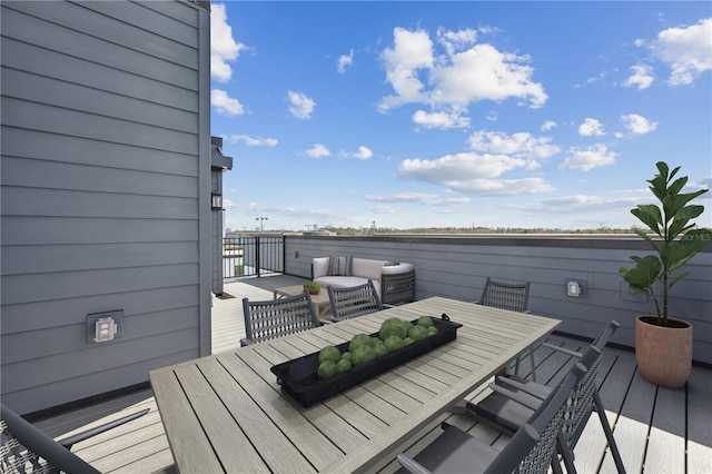 2110 Whitney Marsh Aly, Orlando, FL 32804 - wooden terrace featuring outdoor dining space