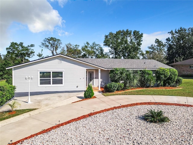 2281 E Union Cir, Deltona, FL 32725 - view of front facade with driveway