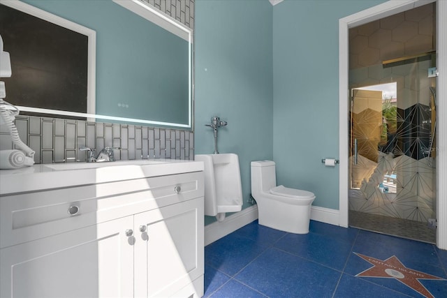 1021 Fantasy Dr, Davenport, FL 33896 - full bathroom featuring vanity and a tile shower