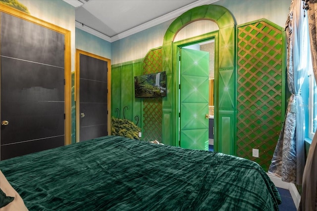 1021 Fantasy Dr, Davenport, FL 33896 - bedroom featuring ornamental molding