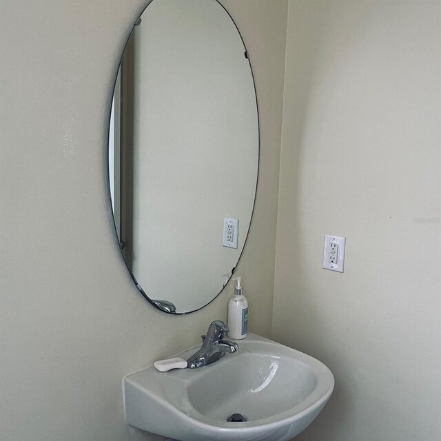 bathroom with sink