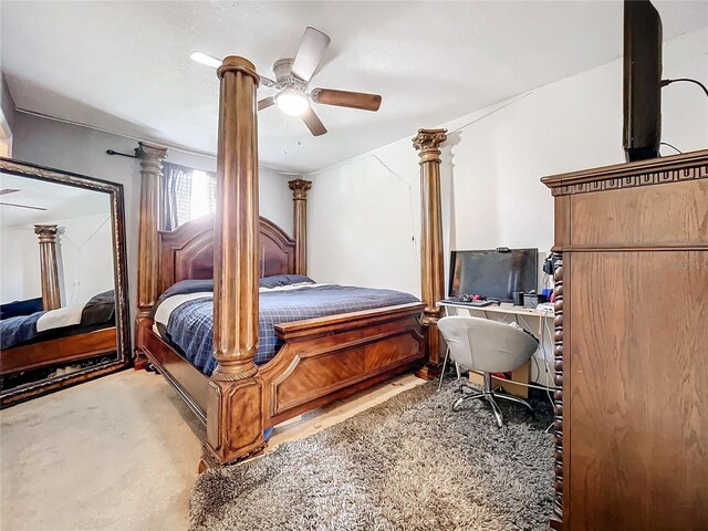 bedroom with ceiling fan