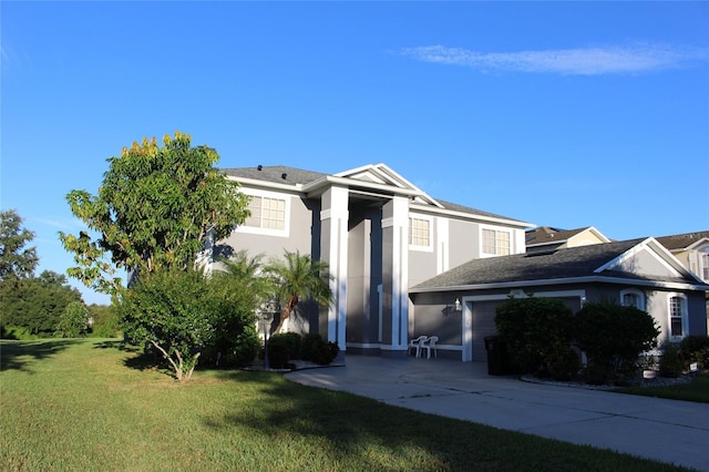 view of front of property with a front yard