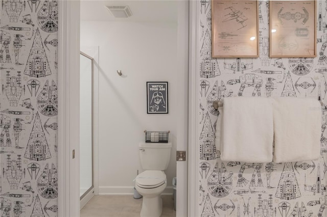 full bathroom with baseboards, tile patterned flooring, toilet, a shower stall, and visible vents
