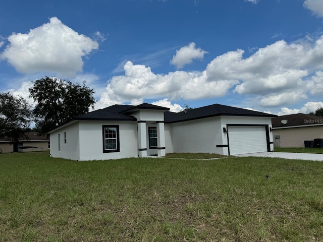6895 SW 130th Ln, Ocala, FL 34473 - prairie-style home featuring stucco siding, a garage, driveway, and a front lawn