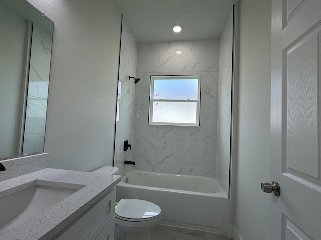 6895 SW 130th Ln, Ocala, FL 34473 - full bath featuring toilet, bathtub / shower combination, and vanity