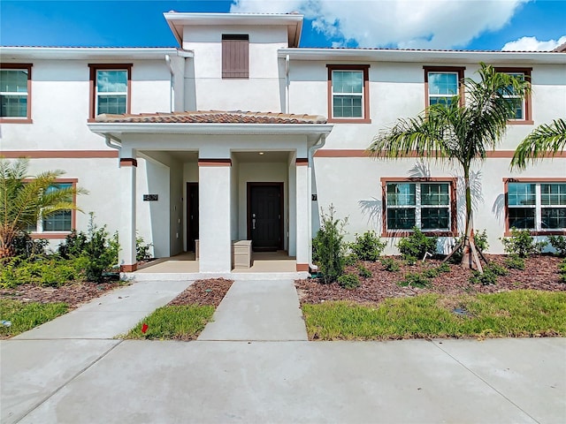 view of front of house