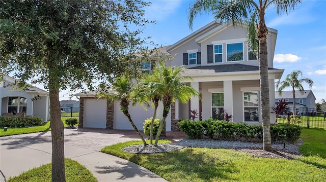 view of front of property featuring a front yard