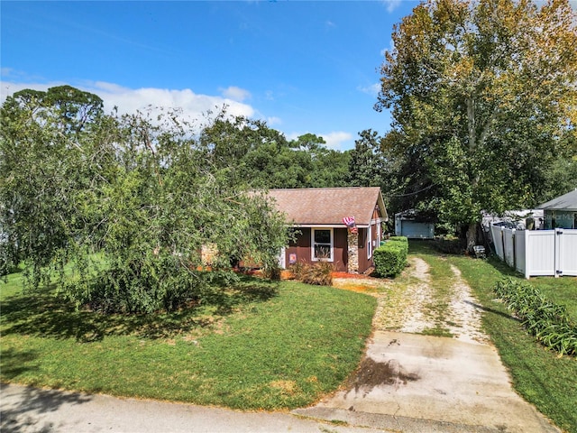 view of front of house with a front yard