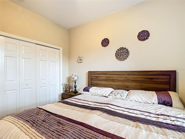 bedroom with a closet