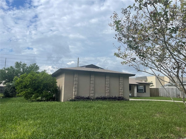 exterior space featuring a yard