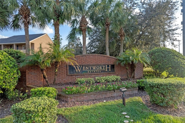 view of community / neighborhood sign