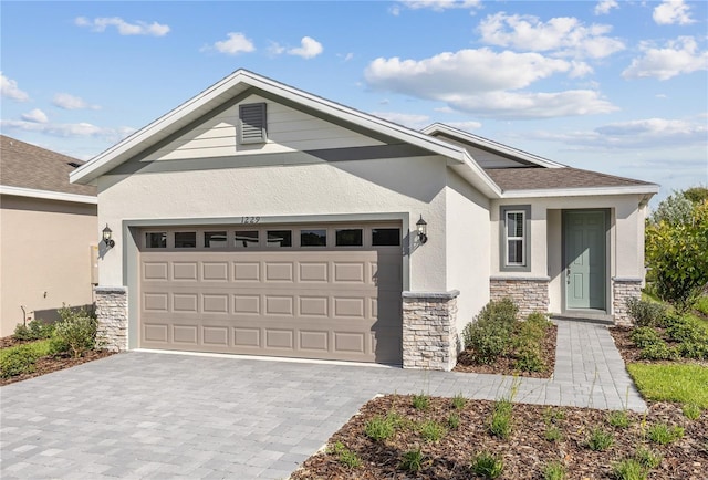 view of front facade featuring a garage