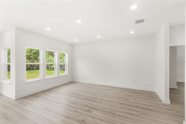 634 Burch Ave, Winter Garden, FL 34787 - empty room featuring recessed lighting, baseboards, and light wood-style flooring