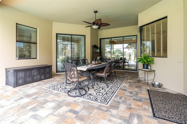 dining room with ceiling fan