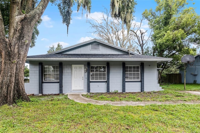 view of front of home with a front yard