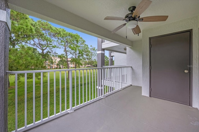 balcony featuring ceiling fan