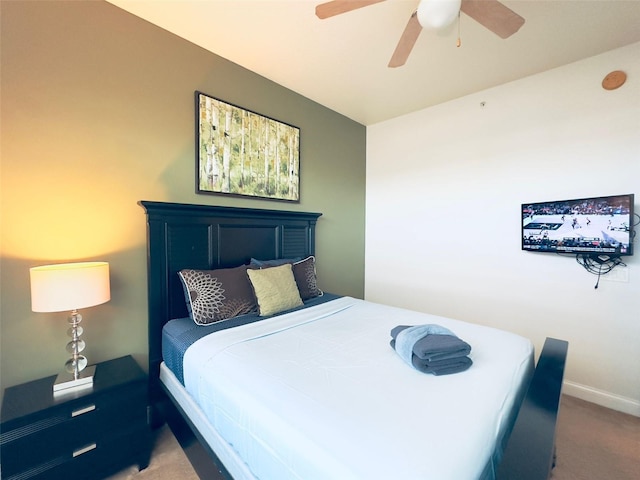 bedroom featuring carpet floors and ceiling fan