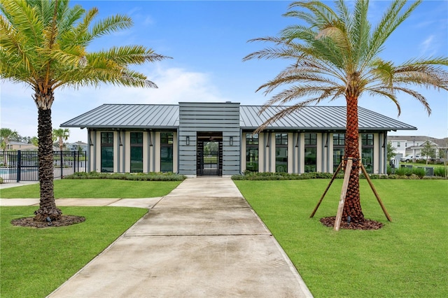 890 Terrapin Dr, Debary, FL 32713 - view of building exterior featuring fence