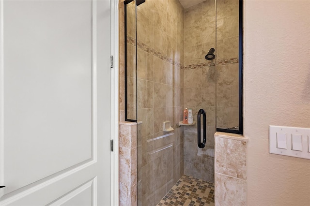212 Crestrun Loop, Leesburg, FL 34748 - full bathroom featuring a stall shower