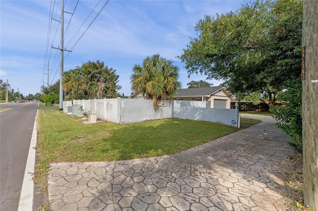 exterior space with a front yard