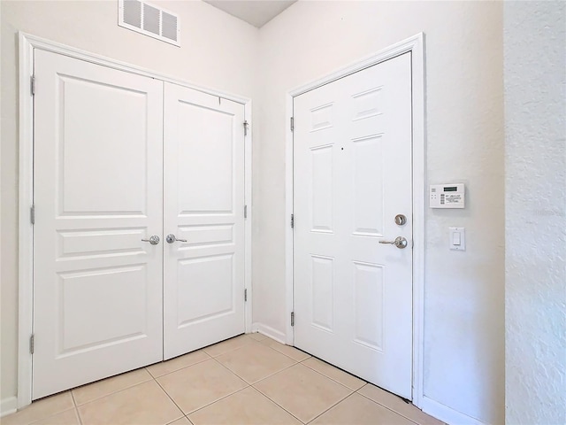 view of tiled entryway