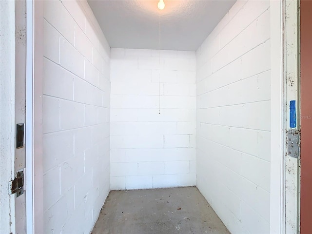 bathroom featuring concrete floors