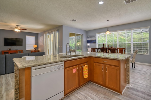 221 Las Fuentes Dr, Kissimmee, FL 34746 - photo 14