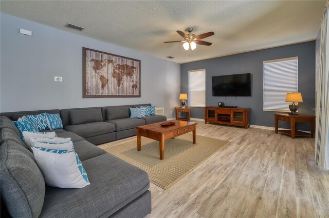 221 Las Fuentes Dr, Kissimmee, FL 34746 - photo 20