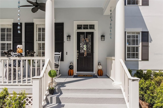 property entrance with a porch and ceiling fan