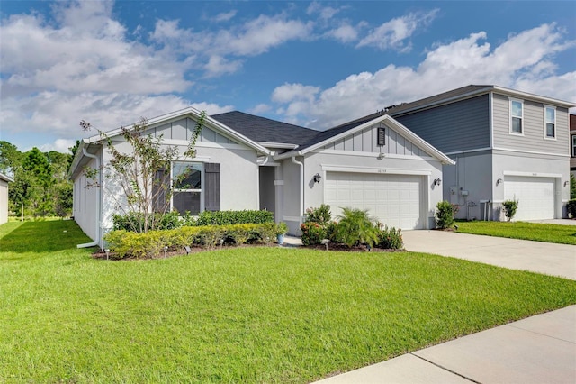 single story home featuring a front lawn