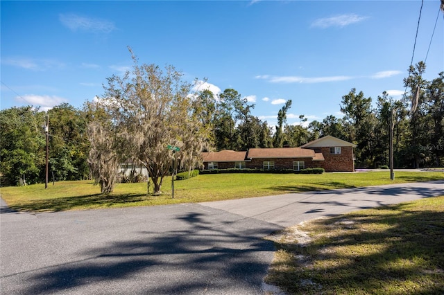 view of front of house with a front yard