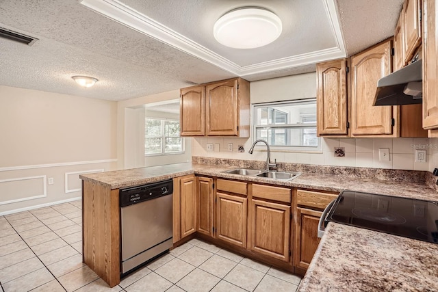 kitchen with stainless steel dishwasher, a textured ceiling, sink, and kitchen peninsula