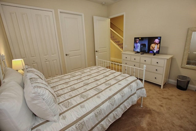 view of carpeted bedroom