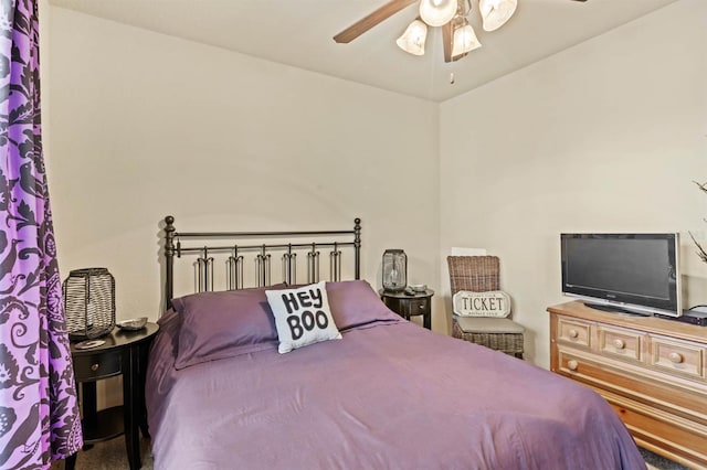 bedroom featuring carpet and ceiling fan