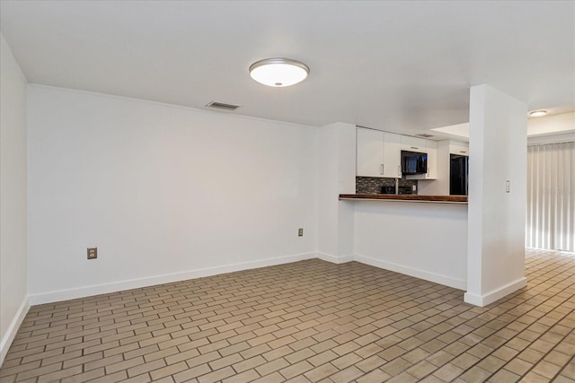 view of unfurnished living room