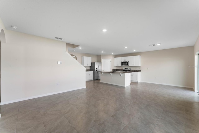 view of unfurnished living room