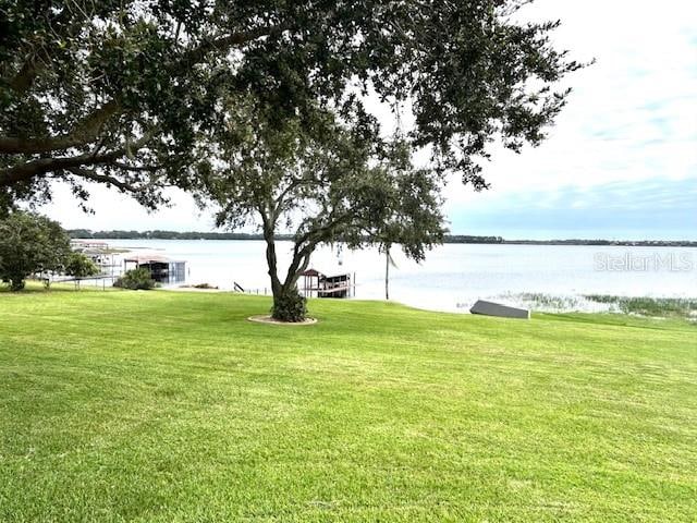 view of yard with a water view