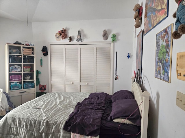 bedroom with a closet