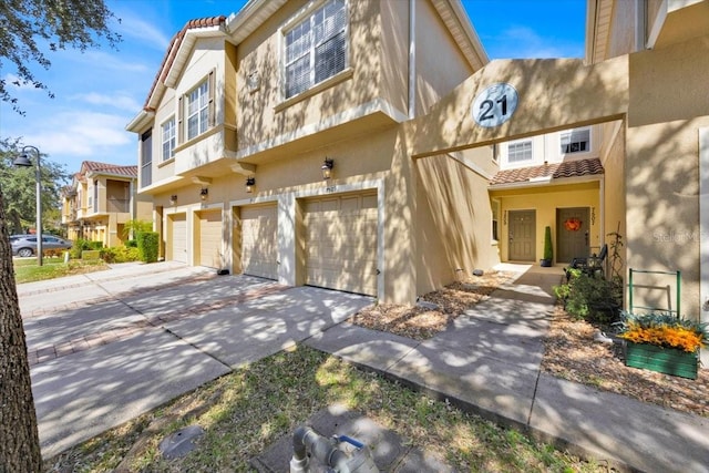 view of front facade with a garage