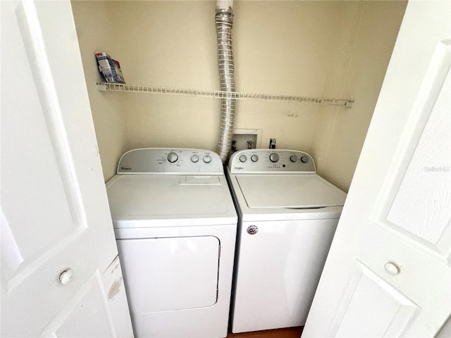 13803 Fairway Island Dr Unit 1627, Orlando, FL 32837 - laundry room with washer and dryer